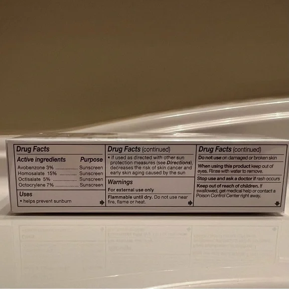 Lancôme UV Expert Aquagel Defense SPF 50 - Picture 4 of 5